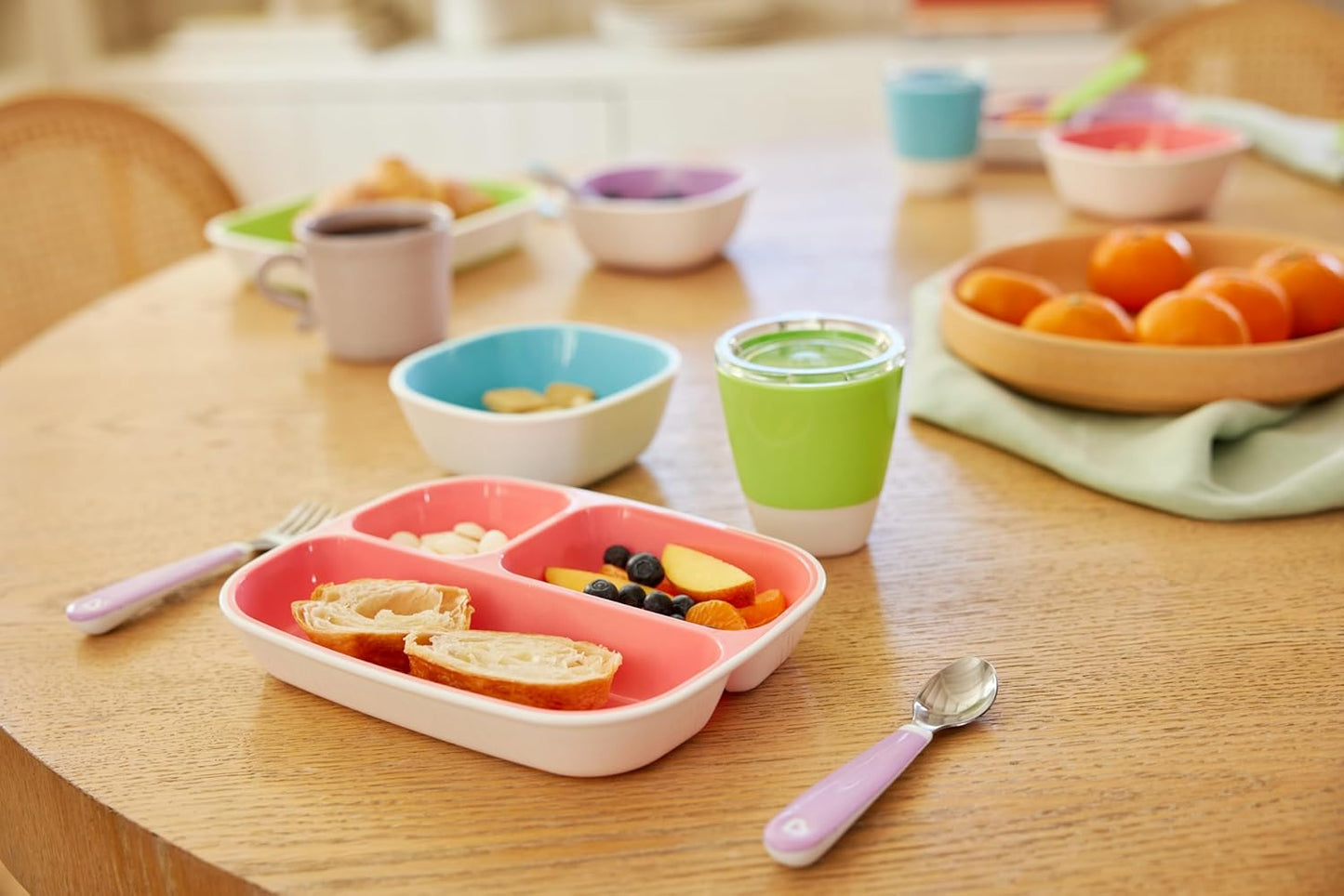 Munchkin 4 Piece Toddler Divided Plate & Bowl Dining Set - Baby Weaning Dishes for 6+ Months, BPA Free - Blue/Green