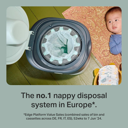 Tommee Tippee Twist & Click Nappy Bin, Exclusive Pack with 2 Refill Cassettes (1 Pre-Loaded, 1 Extra), Guaranteed Odour & Germ Protection, Large Capacity, Pack May Vary